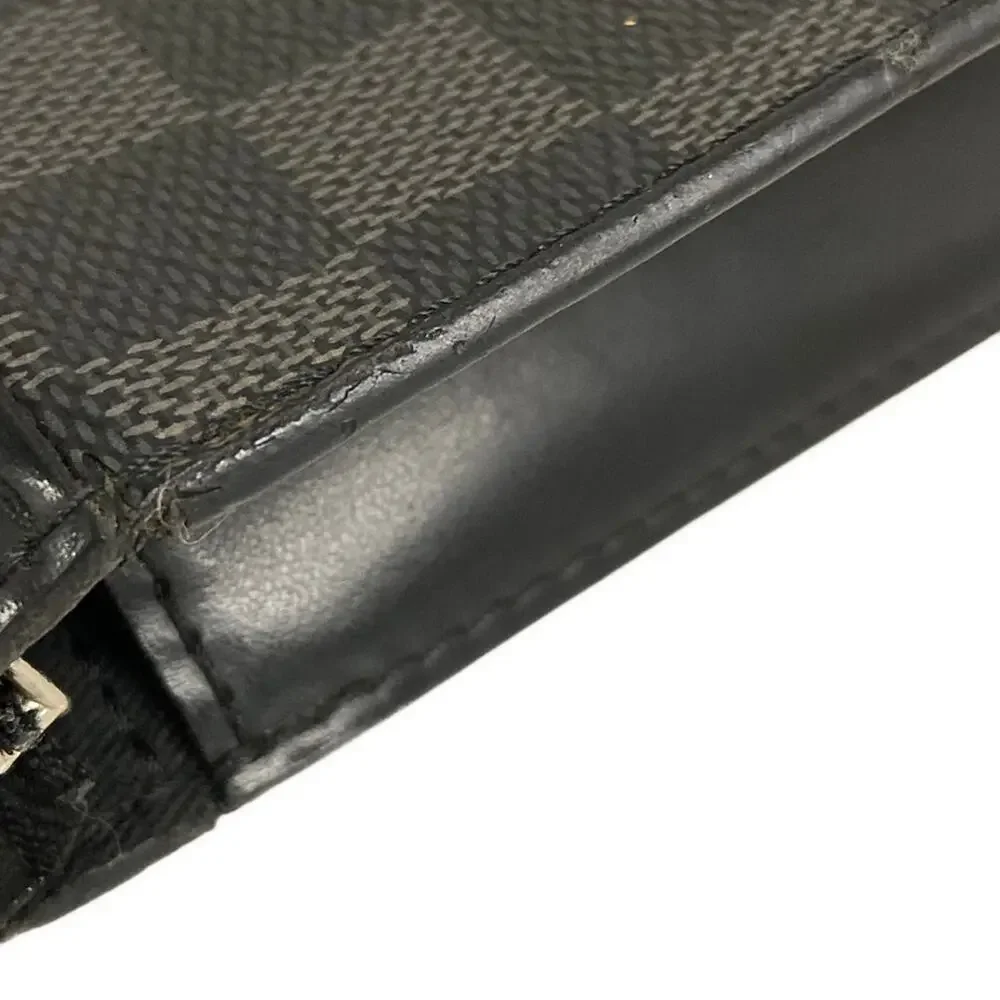 Louis Vuitton POCHETTE VOYAGE MM Clutch Bag N41696